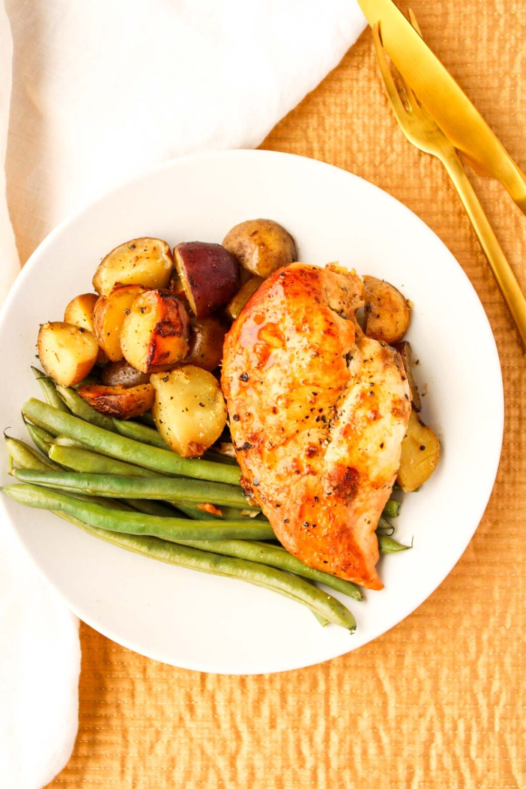 Slow Cooker Chicken and Potatoes with Green Beans Eats by April