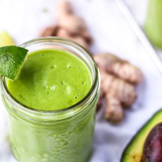 Tropical Green Smoothie with a lime in it