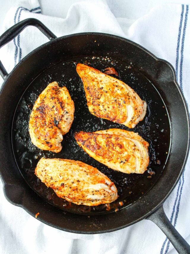 Best way to cook chicken breasts in cast iron skillet Eats by April